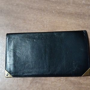 NWOT DUNHILL BLACK LEATHER WALLET